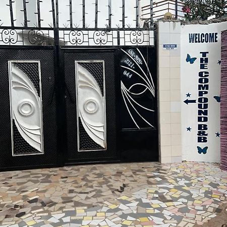 The Compound Bed & Breakfast Bijilo Bagian luar foto