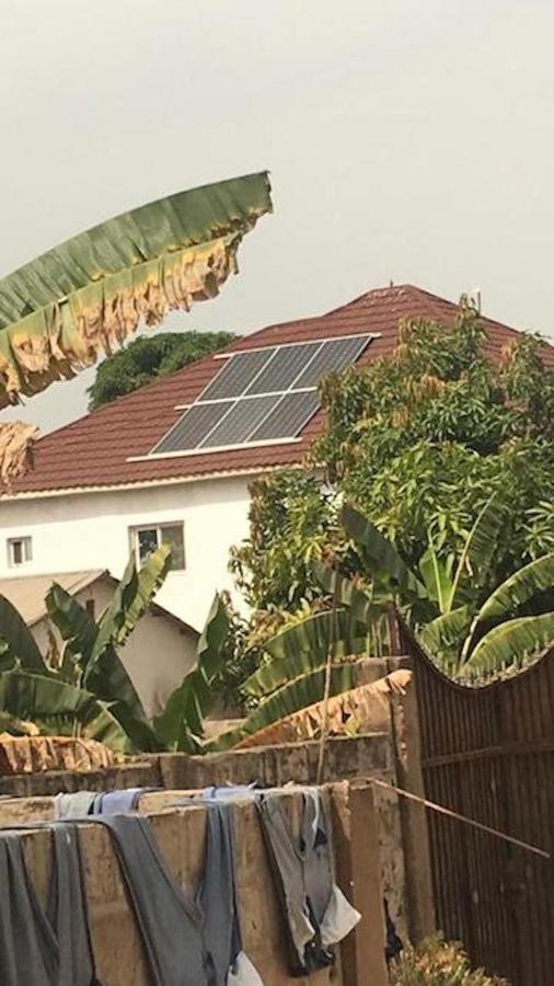 The Compound Bed & Breakfast Bijilo Bagian luar foto