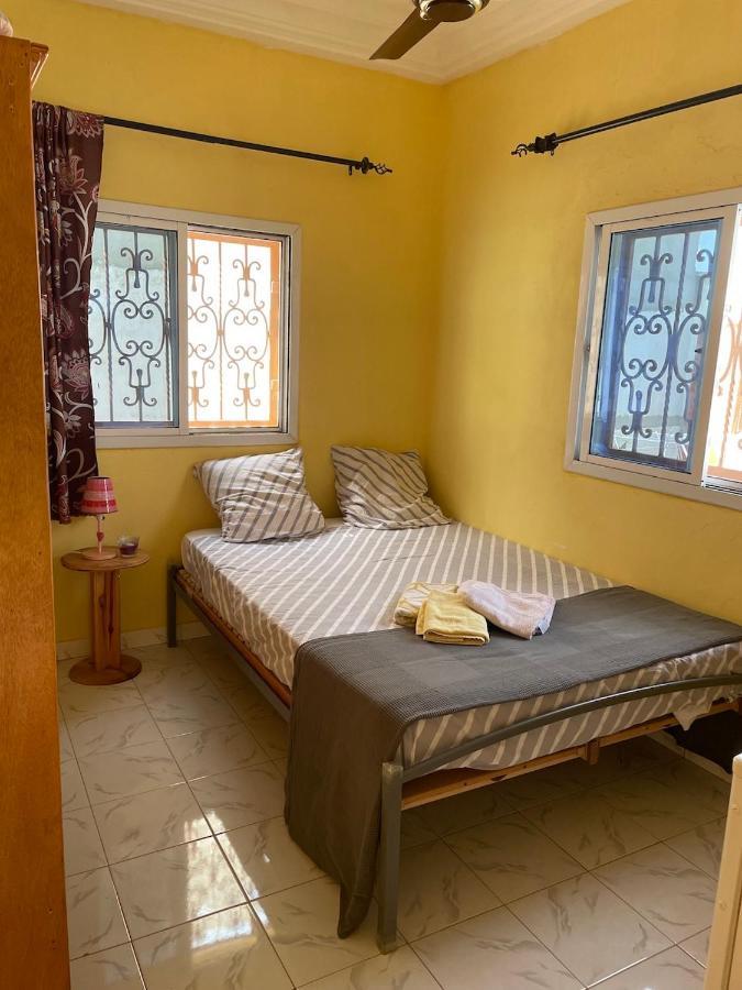 The Compound Bed & Breakfast Bijilo Bagian luar foto
