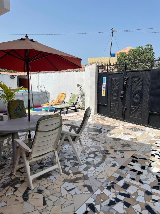 The Compound Bed & Breakfast Bijilo Bagian luar foto
