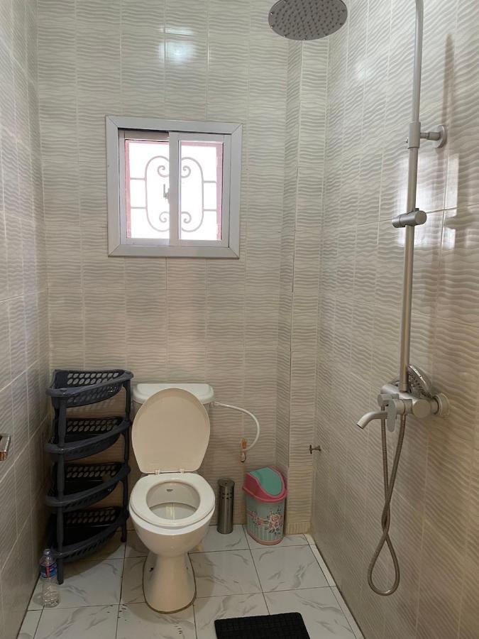The Compound Bed & Breakfast Bijilo Bagian luar foto
