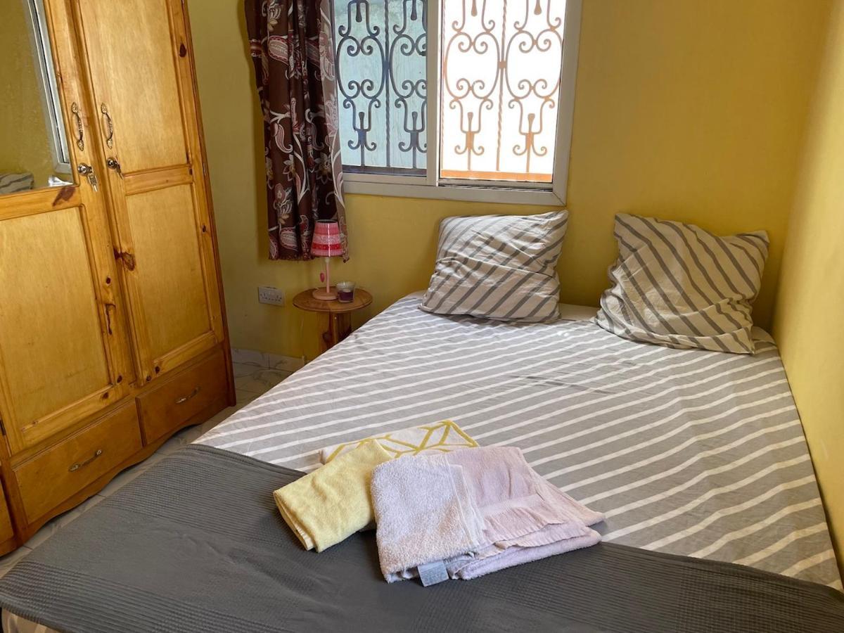 The Compound Bed & Breakfast Bijilo Bagian luar foto
