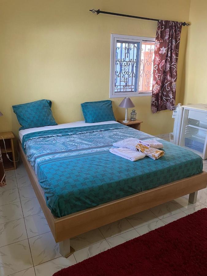 The Compound Bed & Breakfast Bijilo Bagian luar foto
