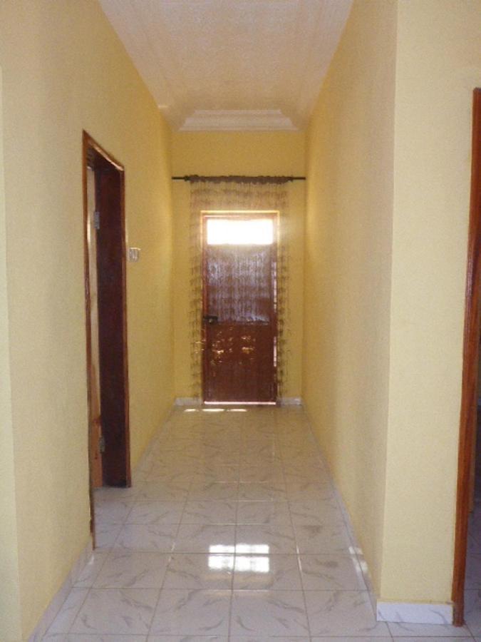 The Compound Bed & Breakfast Bijilo Bagian luar foto